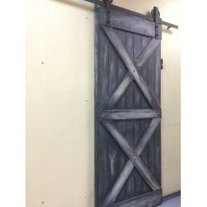 Дверь деревянная межкомнатная из массива сосны, Амбарная №1